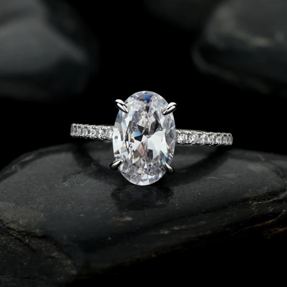 925 Sterling Silver Oval Ring - Picture 1 of 7